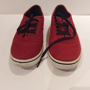 ❣️Ladies Vans low cut burgundy shoes size 6.5 (#456)